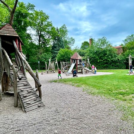 Ferienwohnung Happyhome Bahnhofnah Gemuetlich Familiaer Arnstadt Zewnętrze zdjęcie