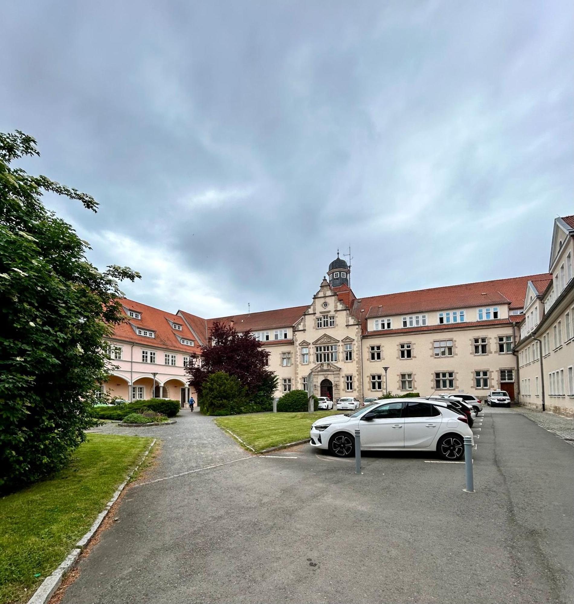 Ferienwohnung Happyhome Bahnhofnah Gemuetlich Familiaer Arnstadt Zewnętrze zdjęcie