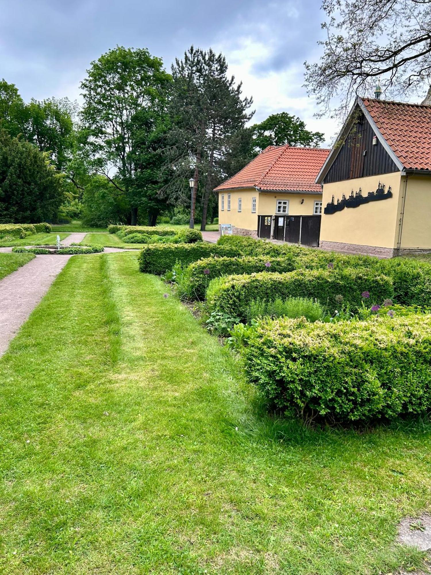 Ferienwohnung Happyhome Bahnhofnah Gemuetlich Familiaer Arnstadt Zewnętrze zdjęcie