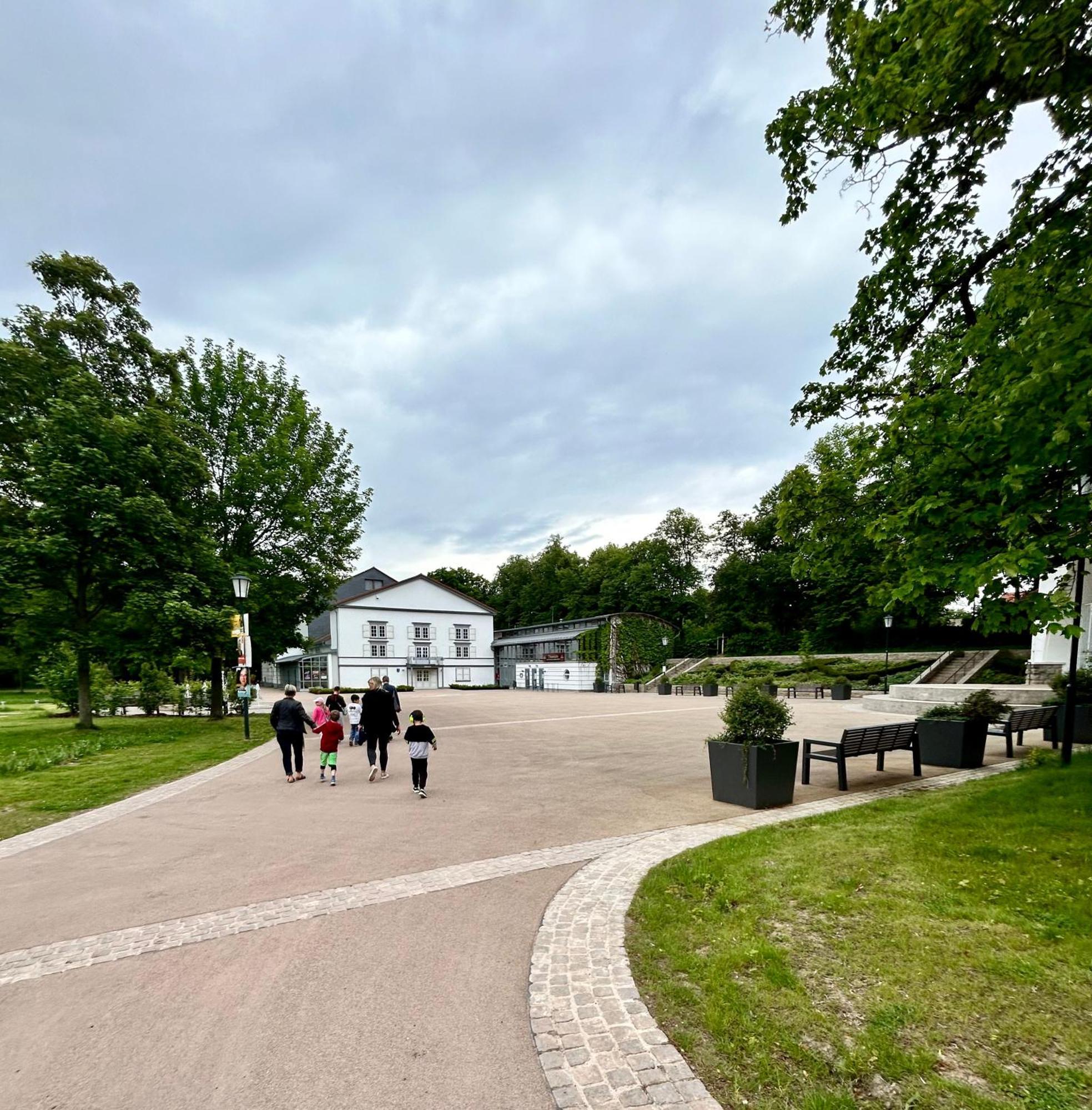 Ferienwohnung Happyhome Bahnhofnah Gemuetlich Familiaer Arnstadt Zewnętrze zdjęcie